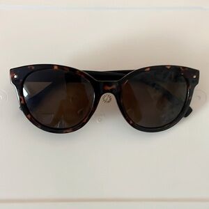 Optical karma black sunglasses